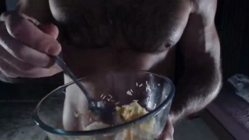 Blakemyers  12-11-2021 video outfits